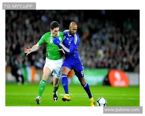 足球明星的独特打球技巧解析与实战应用分享